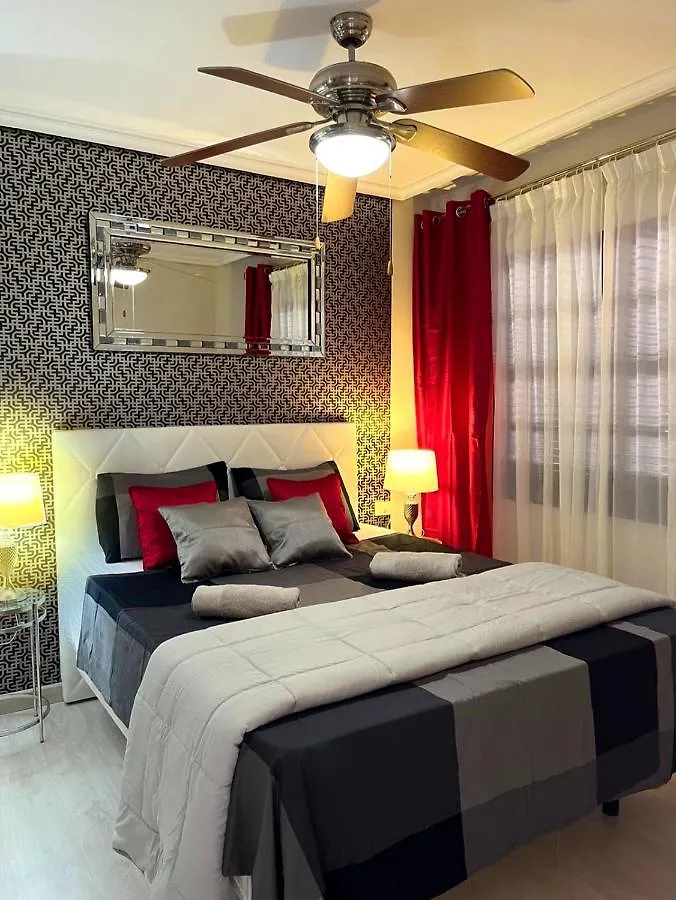 Elegant Style 3-Bedroom Brand New Apartment Σαν Μιγκέλ ντε Αμπόνα 0*,  Ισπανία