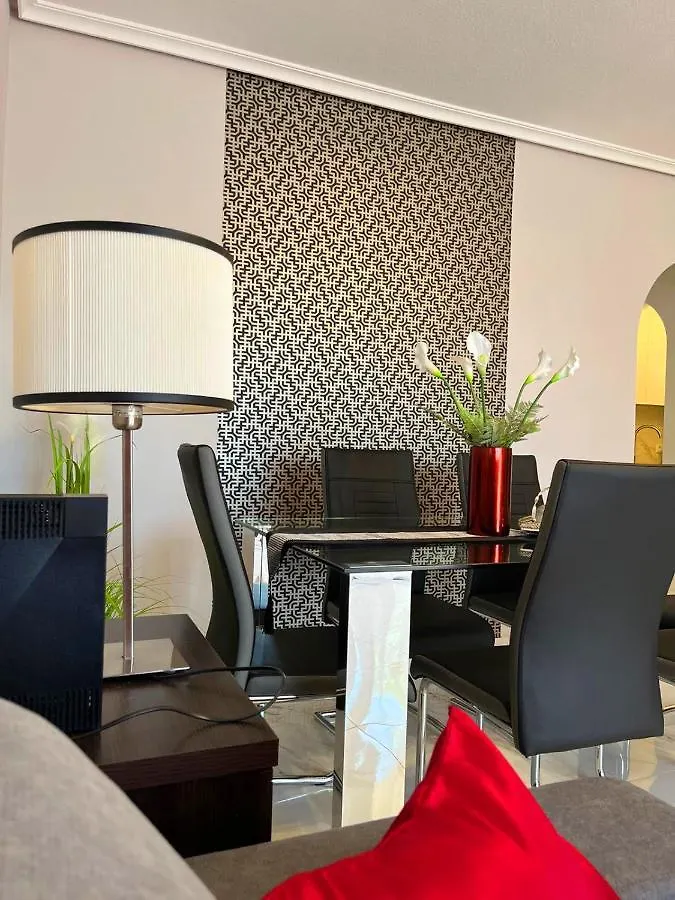 Elegant Style 3-Bedroom Brand New Apartment Σαν Μιγκέλ ντε Αμπόνα 0*,